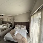 2-bed Sleeps 4 Pet Friendly Casa vacanze