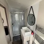 2-bed Sleeps 4 Pet Friendly Casa vacanze