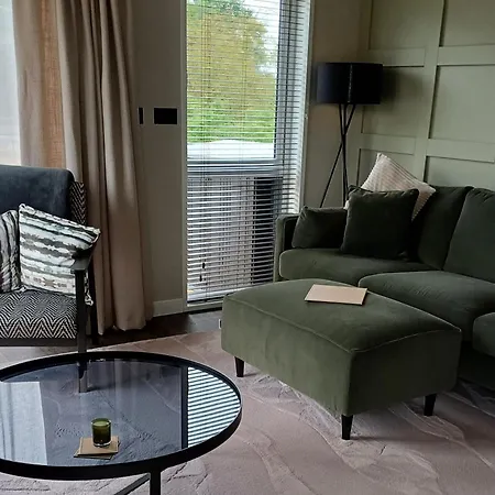 Brickyard Lakes Tranquil Holiday home Malton