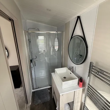2-bed Sleeps 4 Pet Friendly 別荘